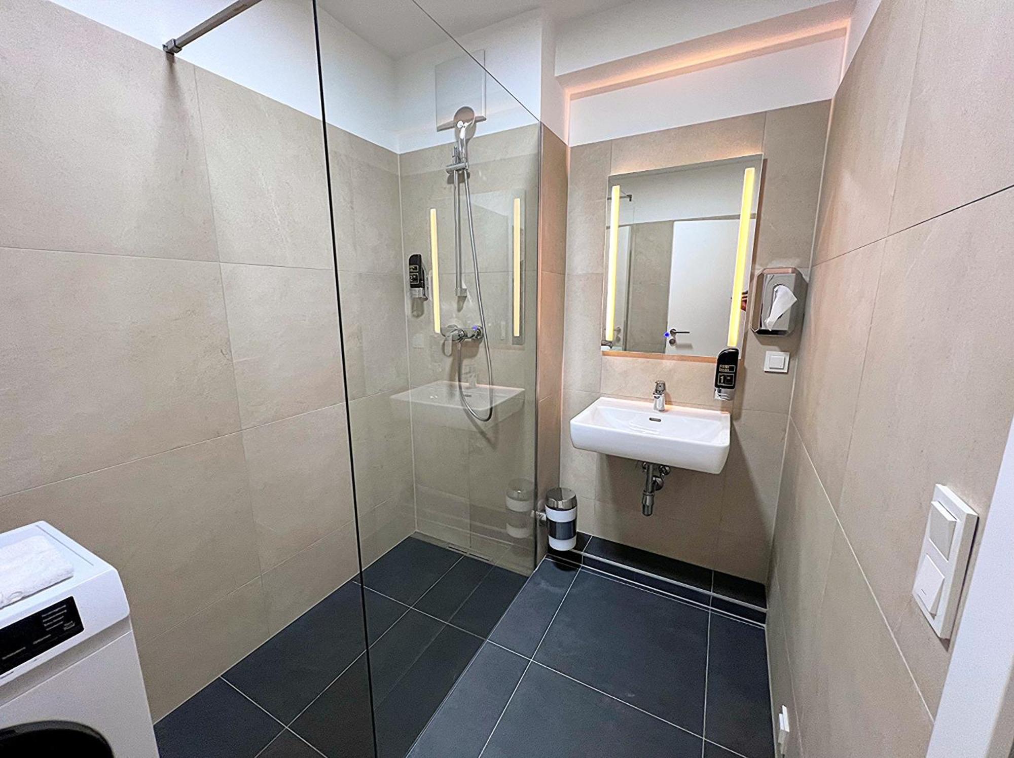 Modern, New, Next To Metro - Gg13 Apartments וינה מראה חיצוני תמונה