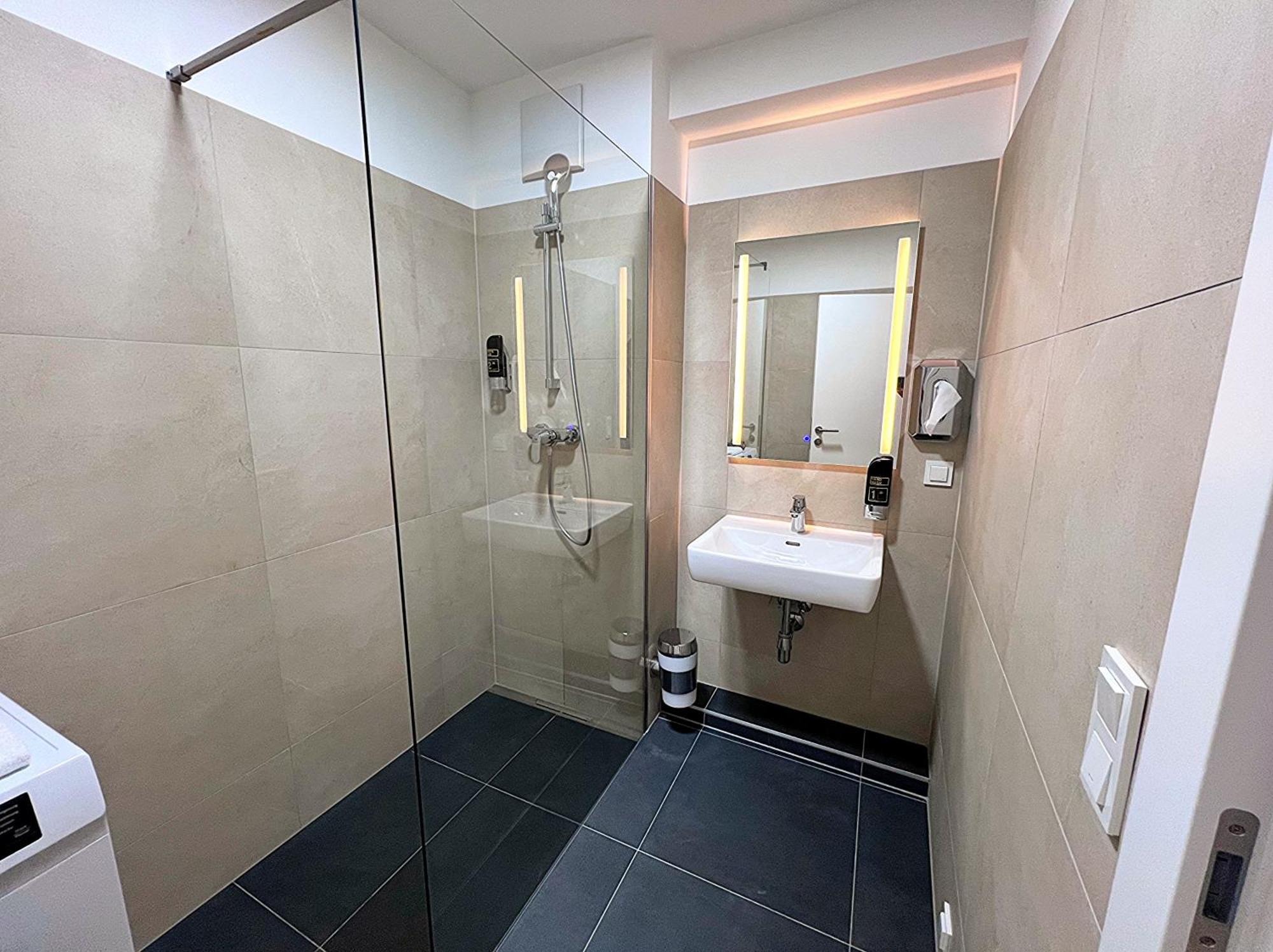 Modern, New, Next To Metro - Gg13 Apartments וינה מראה חיצוני תמונה