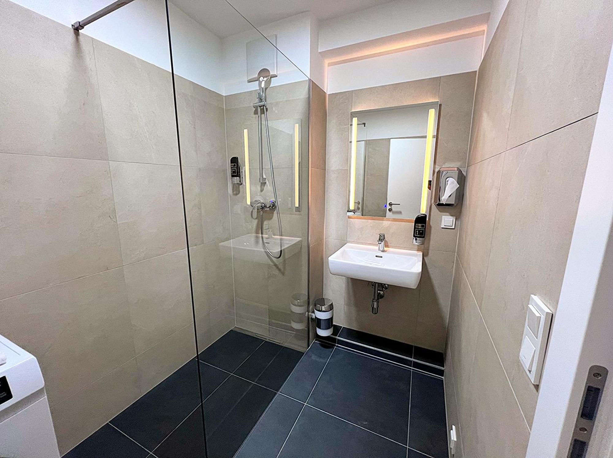 Modern, New, Next To Metro - Gg13 Apartments וינה מראה חיצוני תמונה
